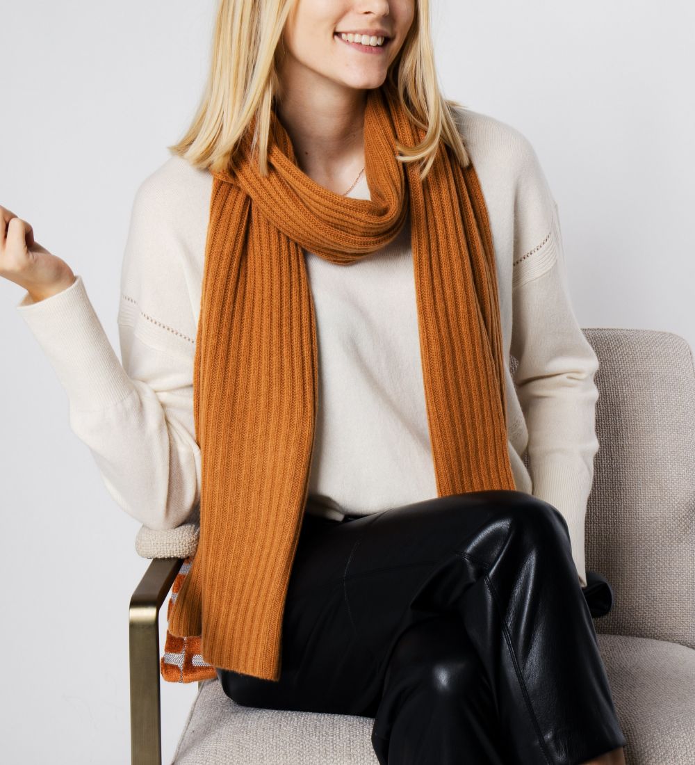 LEEZ Women Knitted Scarf in Cashmere - Orange