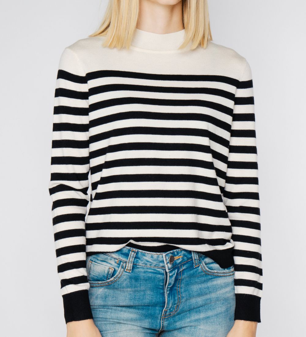 LEEZ Women Wool Blend Striped Mock Neck Sweater - While/ Black