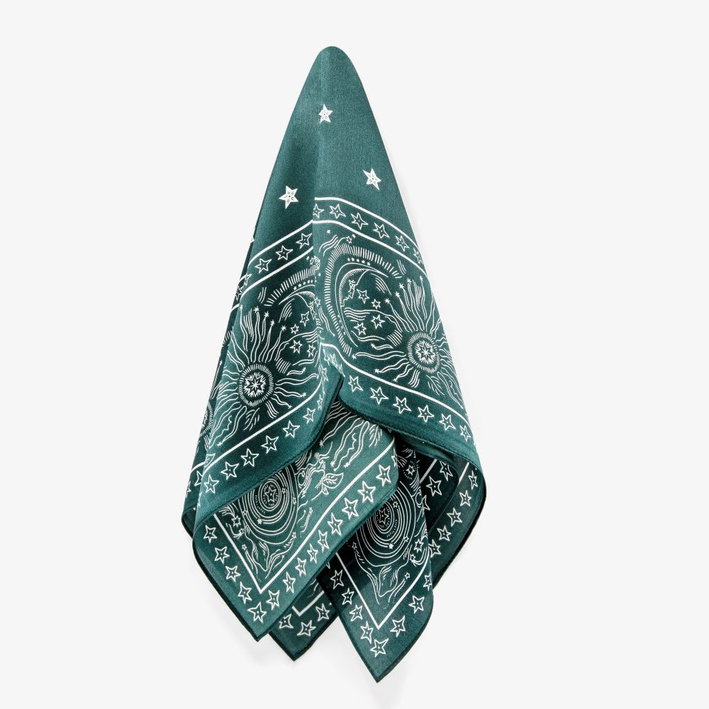 LEEZ Sun & Star Print Square Silk Scarf - Sacramento