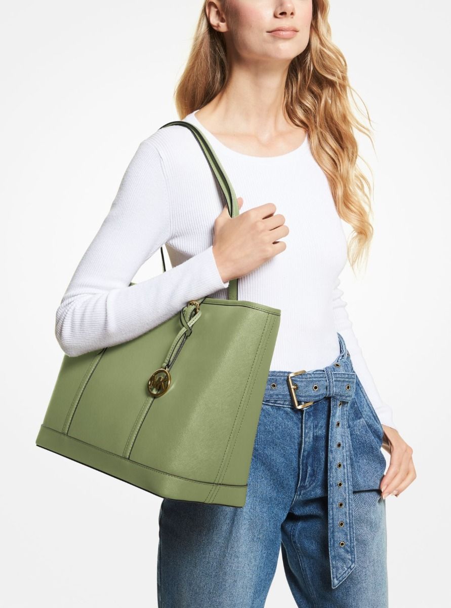 Jet Set Travel Large Saffiano Leather