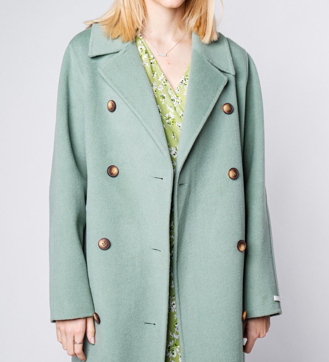 LEEZ Women Wool Double-Breasted Overcoat - Pea Green