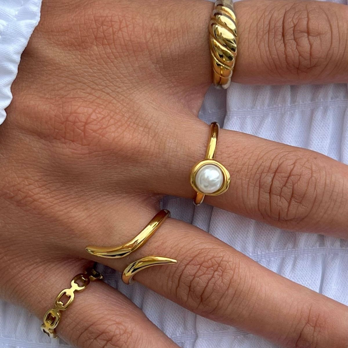 Ellie Vail - Josie Pearl Ring