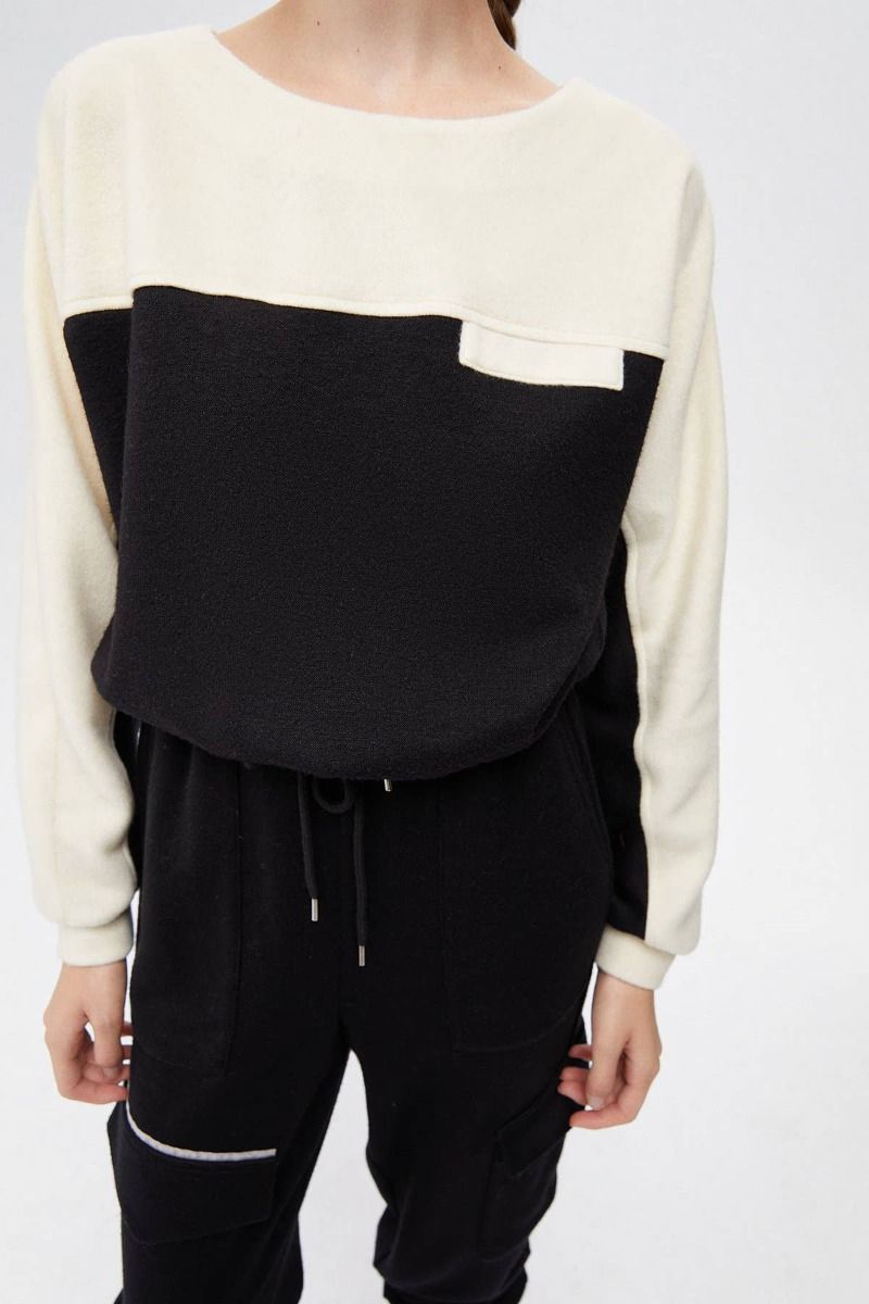 Contrast Sweatshirt - Black