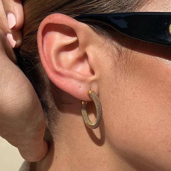 Ellie Vail - Wynn Mini Mesh Hoop Earring
