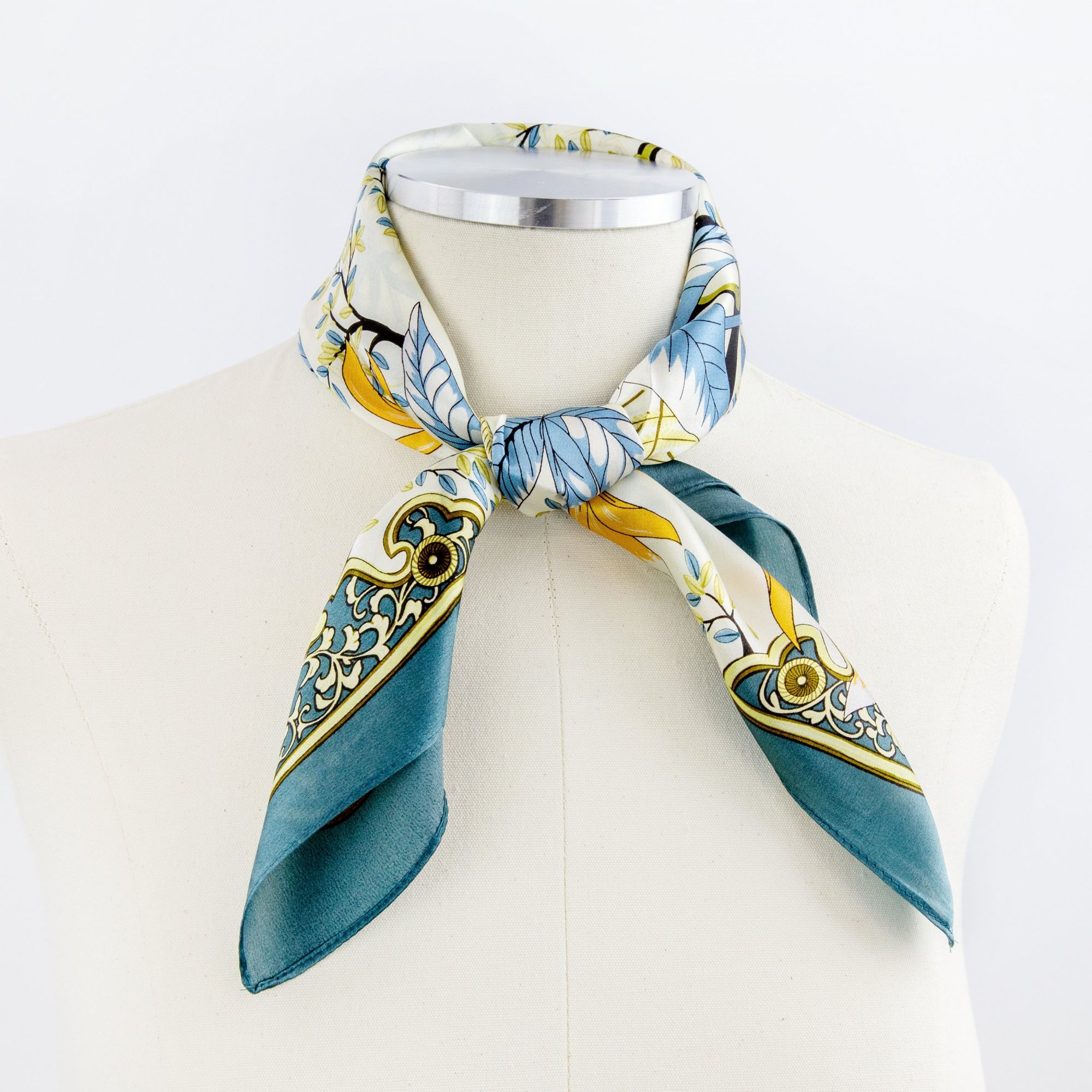 LEEZ Floral Print Square Silk Scarf - Pine