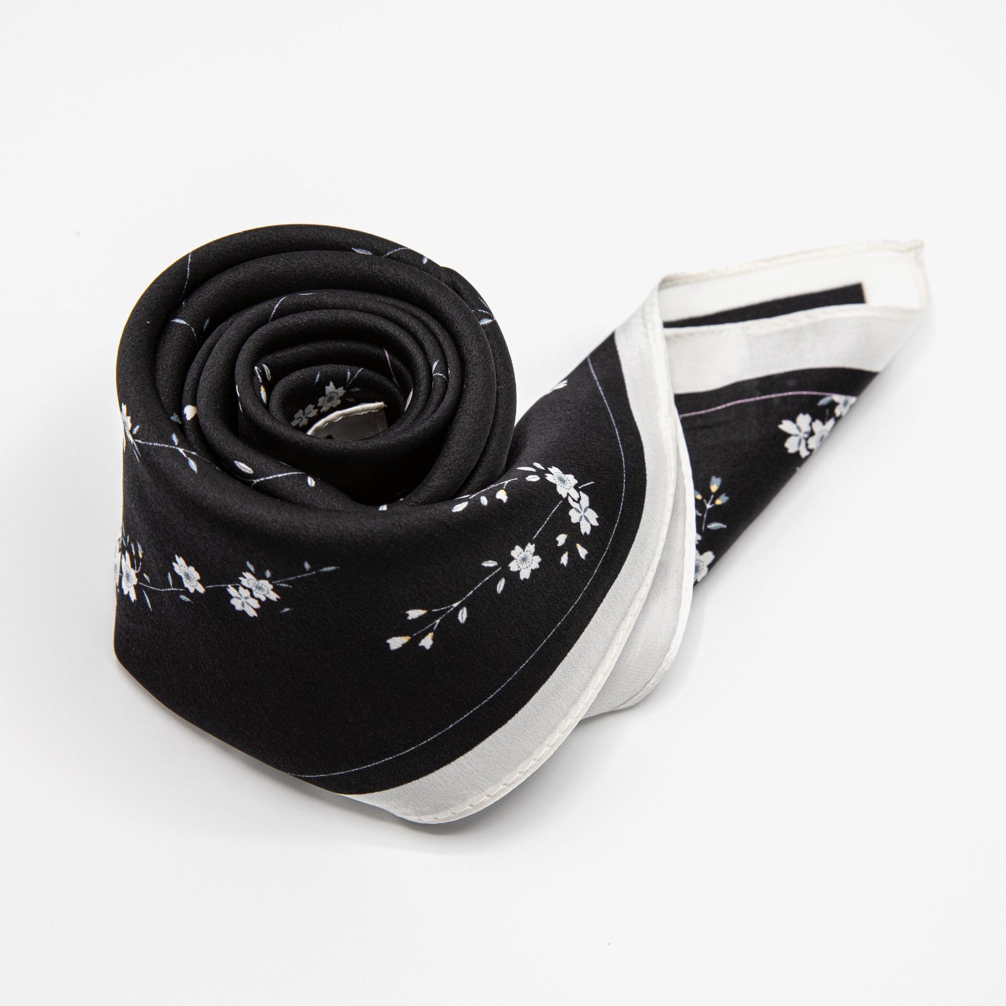LEEZ Sakura Noir & Blanc Print Square Silk Scarf